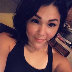 Meet your Posher, Beatriz